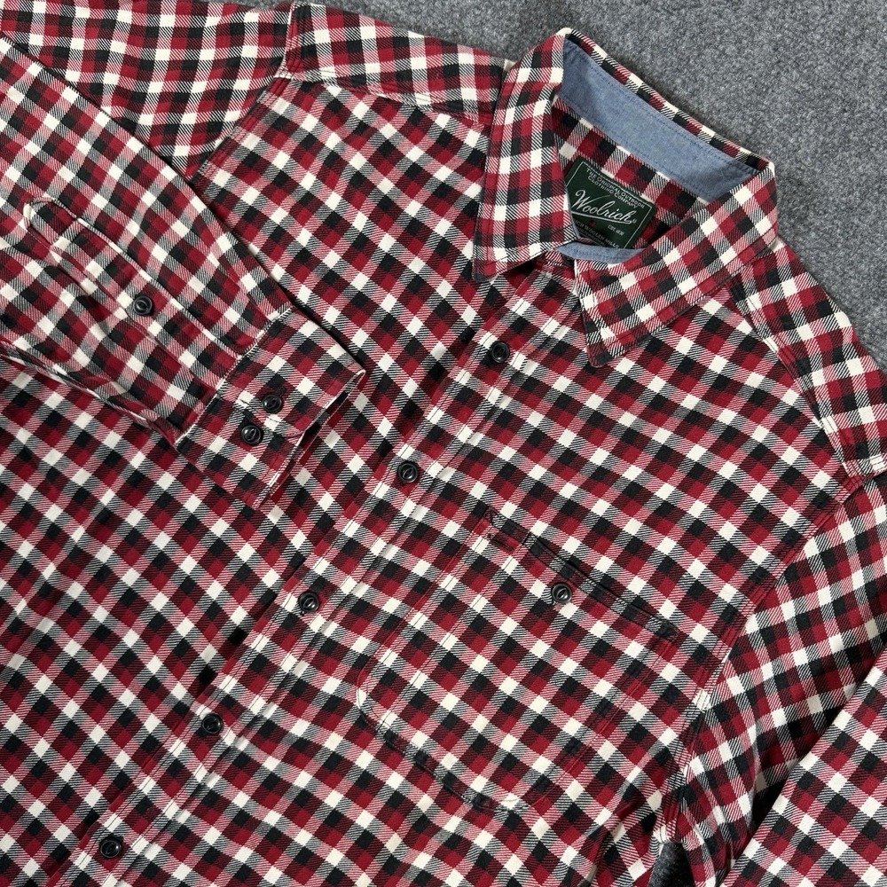 Woolrich Flannel Shirt Mens Medium‎ Red Plaid Outdoors Long Sleeve Button Up